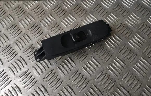Mercedes-Benz Sprinter W906 Electric window control switch 9065451913