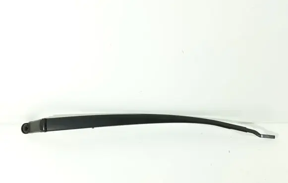 Toyota Auris 150 Front wiper blade arm 3151820