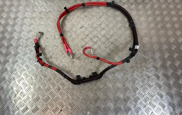 Jeep Grand Cherokee WL Positive cable (battery) 661208107