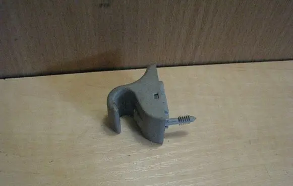 KIA Ceed Tie down hook / loop 