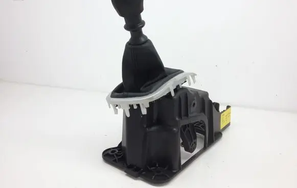 Renault Megane III Gear shifter/selector 8200777403