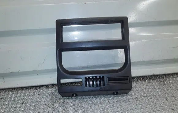 Peugeot 1007 Radio/GPS head unit trim 96532174