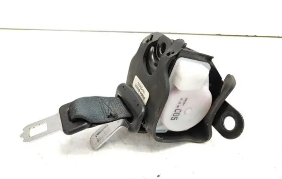 Nissan Almera Tino Middle seatbelt (rear) 88854BU205