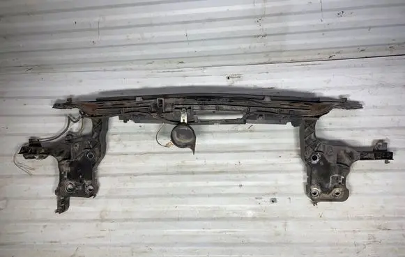 Renault Megane II Radiator support slam panel 8200137469