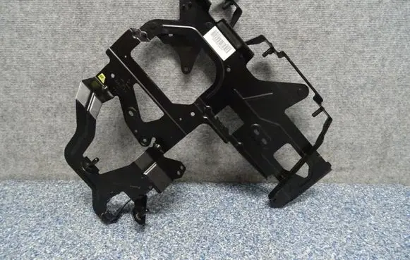 Volkswagen Golf VII Other body part 5QE820037F