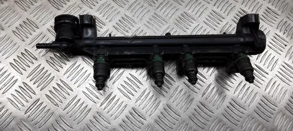Volkswagen Golf IV Fuel injector