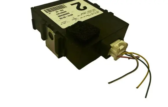 Toyota Auris 150 Door control unit/module 8974102130