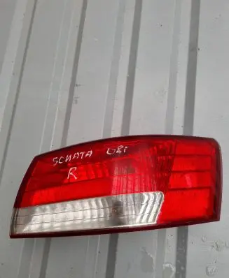 Hyundai Sonata Rear/tail lights 924023K0