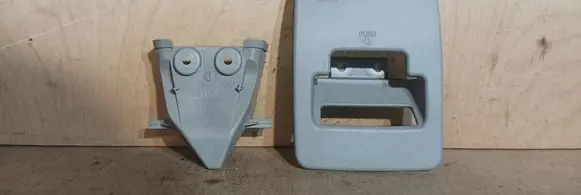 Toyota Corolla Verso AR10 Seat belt trim 