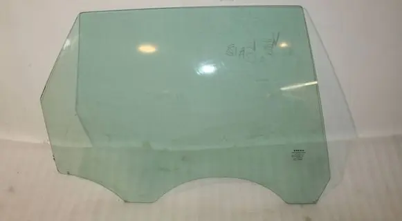 Volvo V70 Rear door window glass 43R001105 E000186 DOT57M20AS2