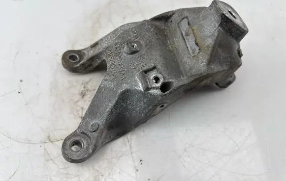 Audi A6 C7 Engine mounting bracket 4G0199308AA