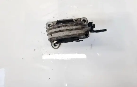 Volvo S60 Engine mount bracket 326D20