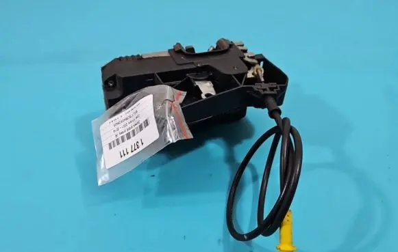 Opel Vivaro Front door lock 8200008248 IMPRK1377111