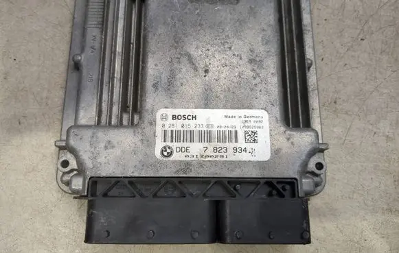 Mini One - Cooper Clubman R55 Engine control unit/module 0281015233 031700291 7823934