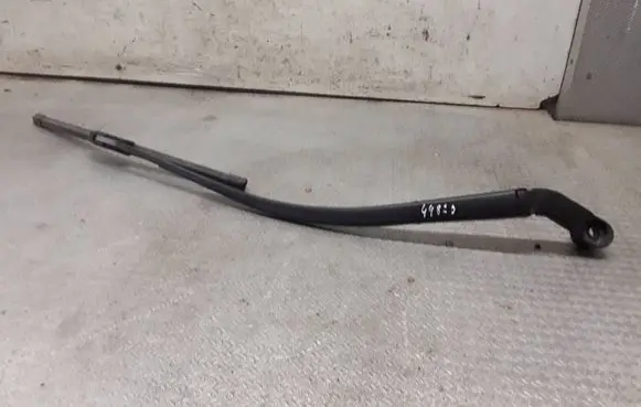 Mazda 6 Windshield/front glass wiper blade 
