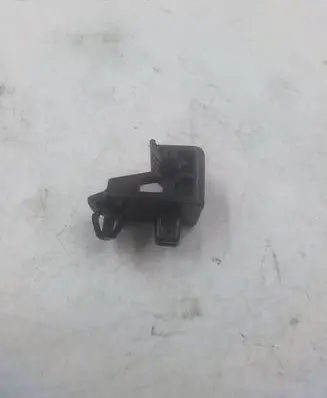 Lexus RX 330 - 350 - 400H Headlight/headlamp mounting bracket 