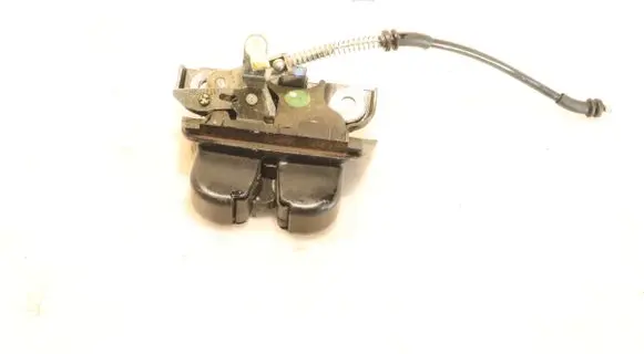 Audi A4 S4 B6 8E 8H Tailgate/trunk/boot lock/catch/latch
