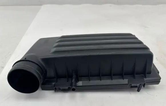 Audi A3 S3 8V Air filter box cover 1071570S02