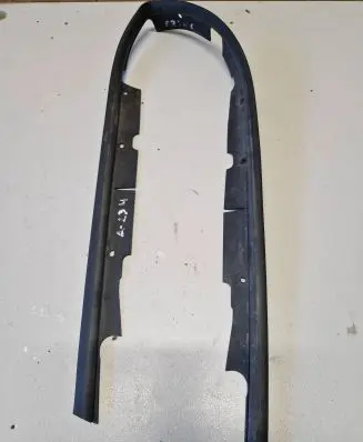 Toyota Prius (XW30) Front bumper splitter molding