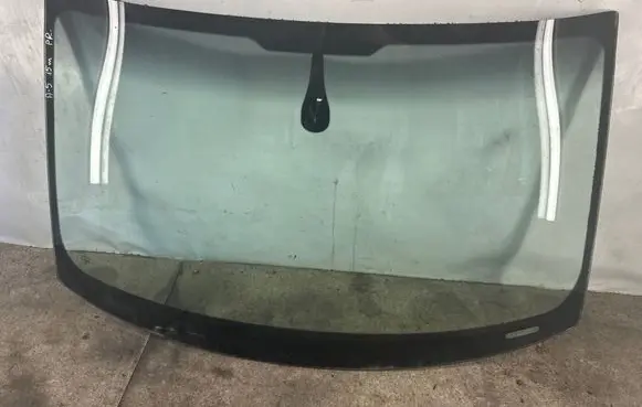 Audi A5 Sportback 8TA Front windscreen/windshield window 43R000517 DOT122M56AS1