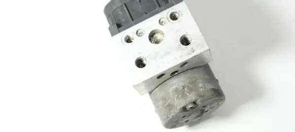Audi A4 S4 B5 8D ABS Pump 8E0614111AB