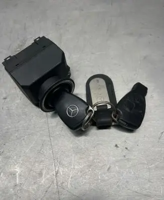 Mercedes-Benz ML W164 Ignition lock 1645450708 33002804 9001900211606152