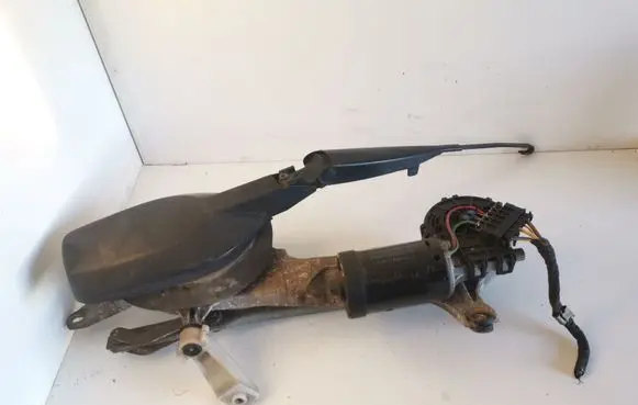 Mercedes-Benz E W210 Front wiper linkage and motor 0390241420 3391098329 3397020325