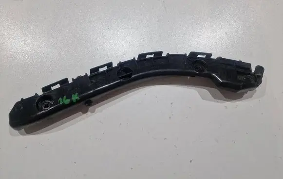 Toyota Verso Front bumper mounting bracket 525750F020
