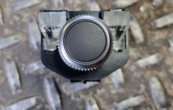 Audi Q3 F3 Sound control switch 83B919600