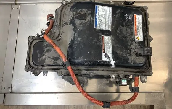 Lexus RX 330 - 350 - 400H Voltage converter inverter G920048021