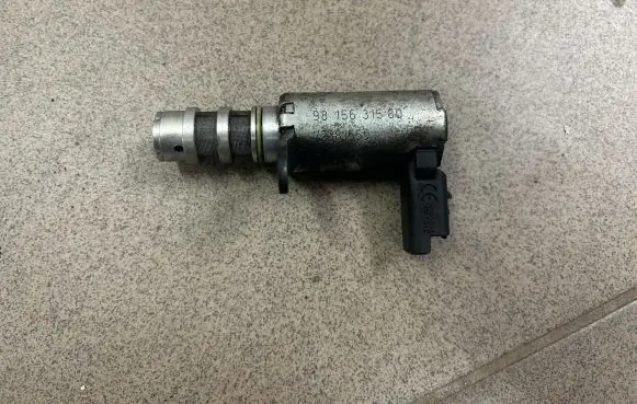 Peugeot Boxer Oil pressure sensor 9815631580