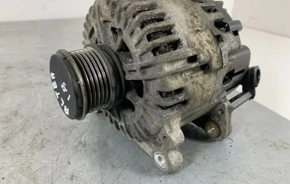 Seat Altea Generator/alternator 06F903023C