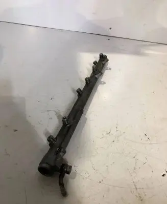 BMW X5 E70 Fuel main line pipe 7795514 0445216015