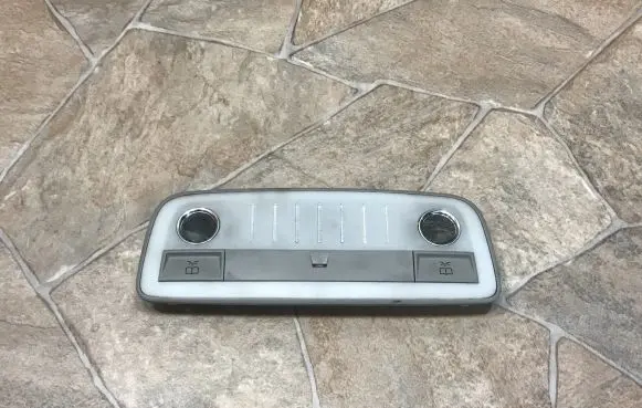 Mercedes-Benz E W212 Front seat light A2128205001