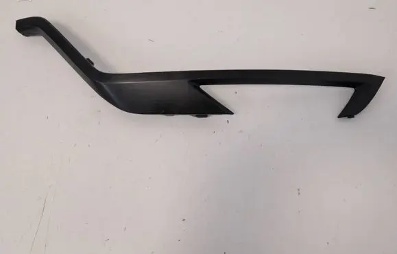 Volvo XC60 Front bumper splitter molding 32227911