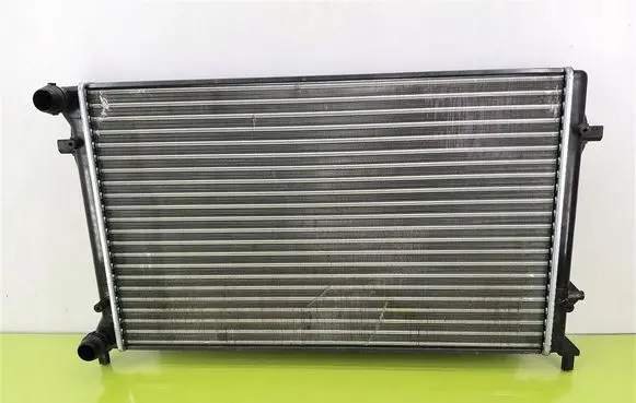 Volkswagen PASSAT B6 Coolant radiator 20250409