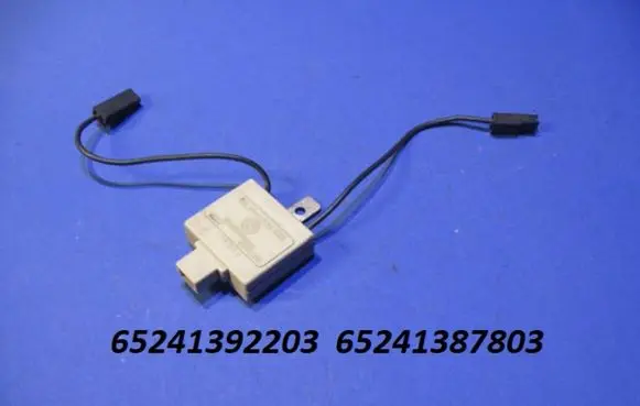 BMW 7 E32 Aerial antenna amplifier 65241392203 65241387803