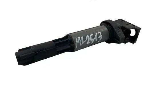 BMW 1 E81 E87 High voltage ignition coil 0221504100