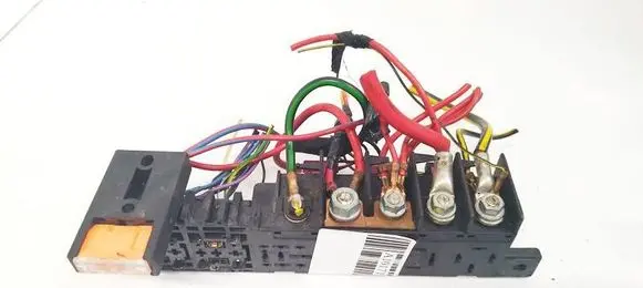 Skoda Superb B5 (3U) Fuse box set 8L0941822A 896083000