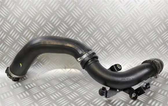 Dacia Sandero Intercooler hose/pipe 7E144604208RF