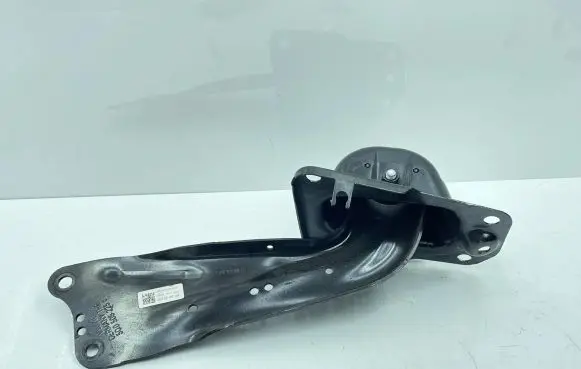 Volkswagen Touran III Rear upper control arm/wishbone 5Q0505225C