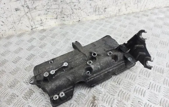 Mercedes-Benz A W169 Rocker cam cover A6400100967