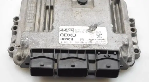 Ford Focus Engine control unit/module 0281011995