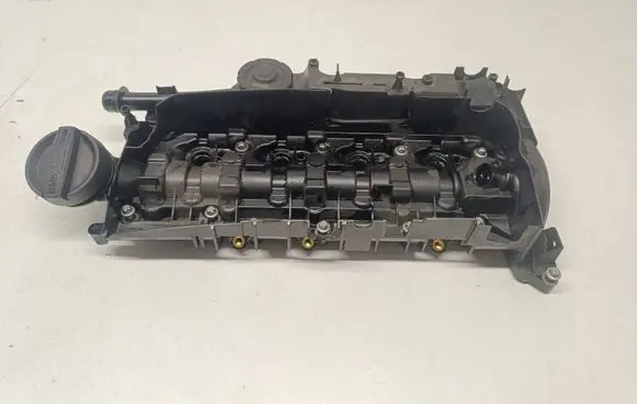 BMW 5 F10 F11 Rocker cam cover 8581798