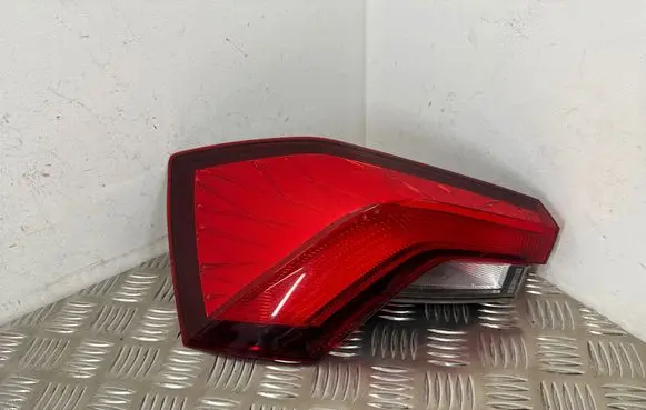 Skoda Kamiq Rear/tail lights 658945095 00212075 00210325