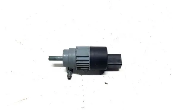 Nissan Qashqai Headlight washer pump 