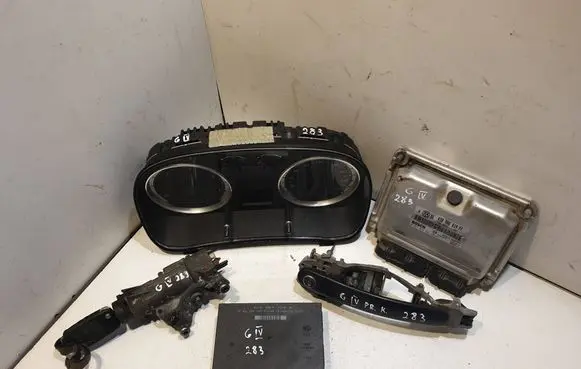 Volkswagen Golf IV Engine ECU kit and lock set 1J5920826C 038906019FF 3B0837885