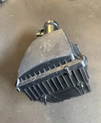 Renault Trafic III (X82) Air filter box 165009078R