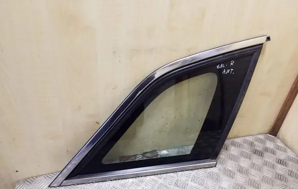 Opel Antara Rear side window 96660069