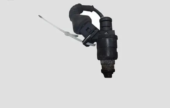 Audi A6 S6 C5 4B Fuel injector 078133551AC